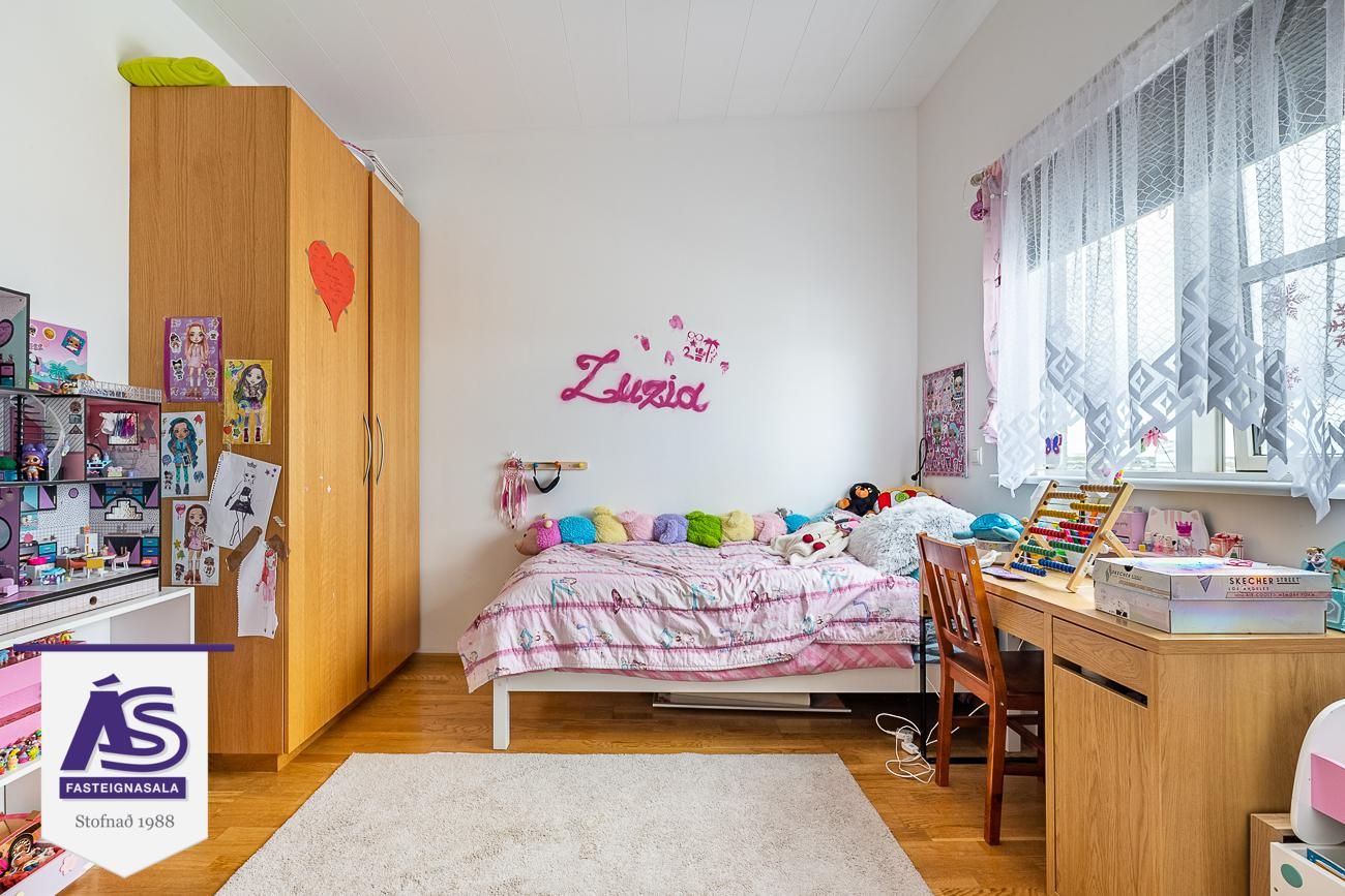 Tjarnabraut 14, 260 Reykjanesbær