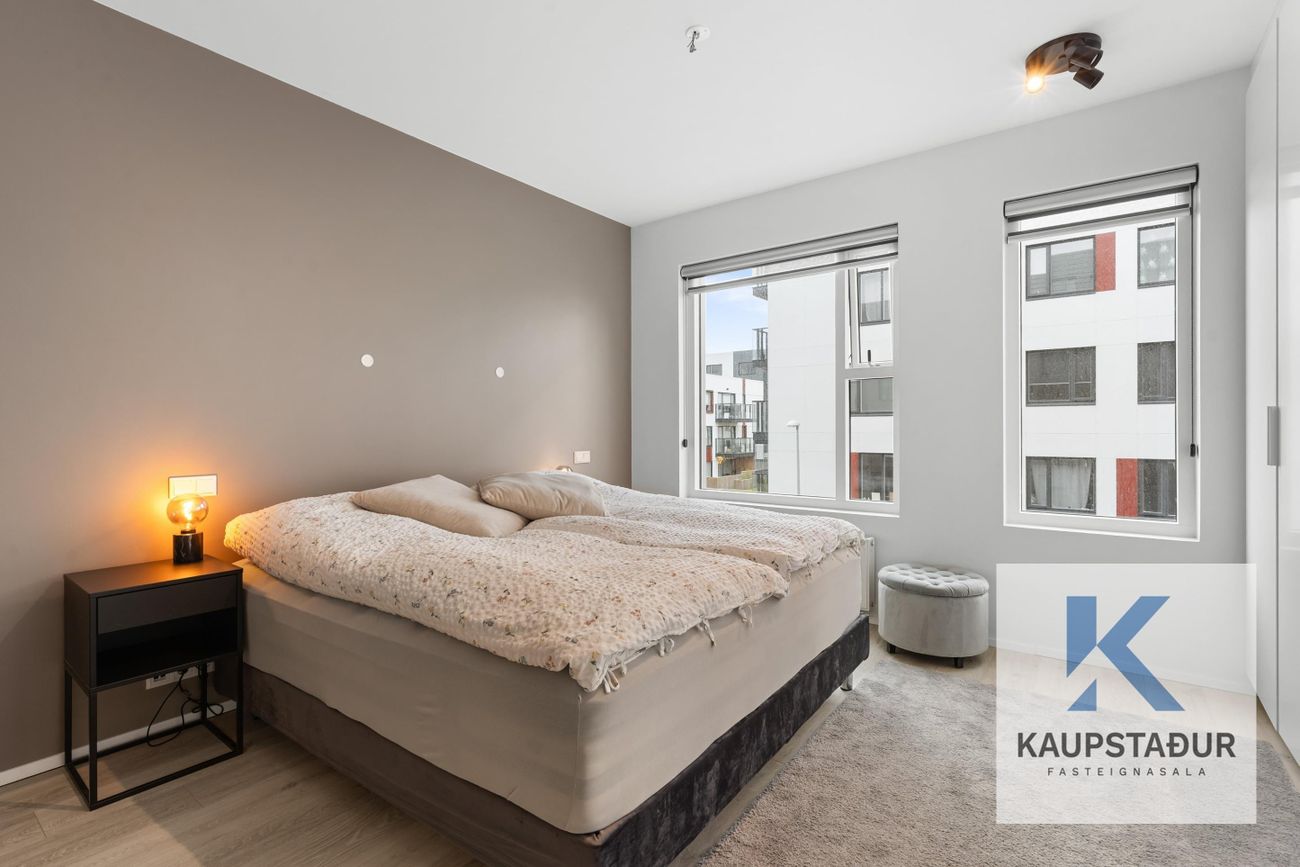 Kuggavogur 1, 104 Reykjavík