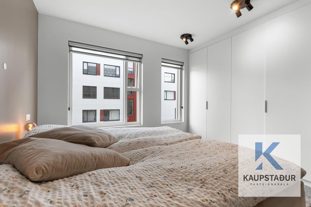 Kuggavogur 1, 104 Reykjavík