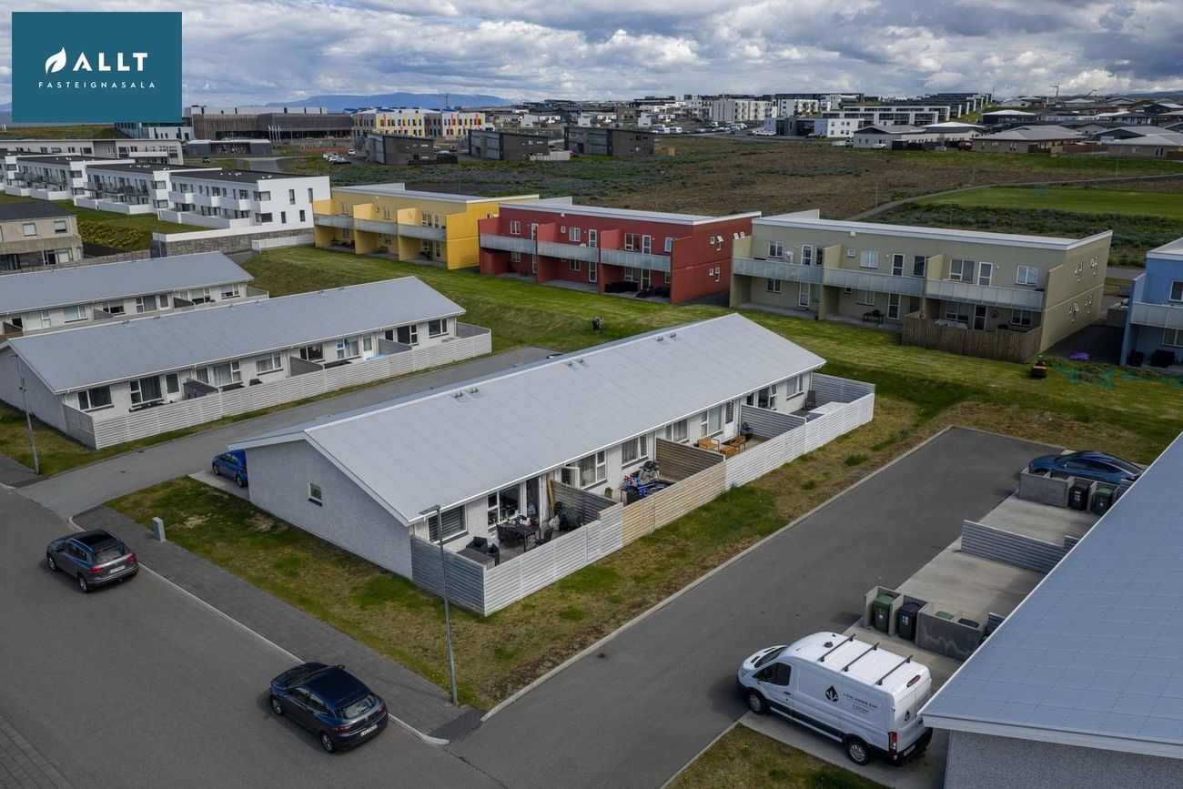 Leirdalur 8B - 0104, 260 Reykjanesbær