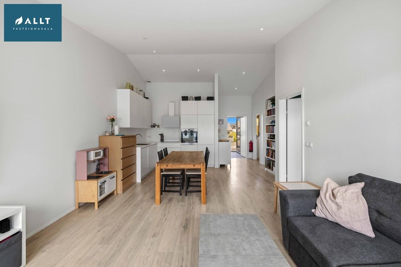 Leirdalur 8B - 0104, 260 Reykjanesbær