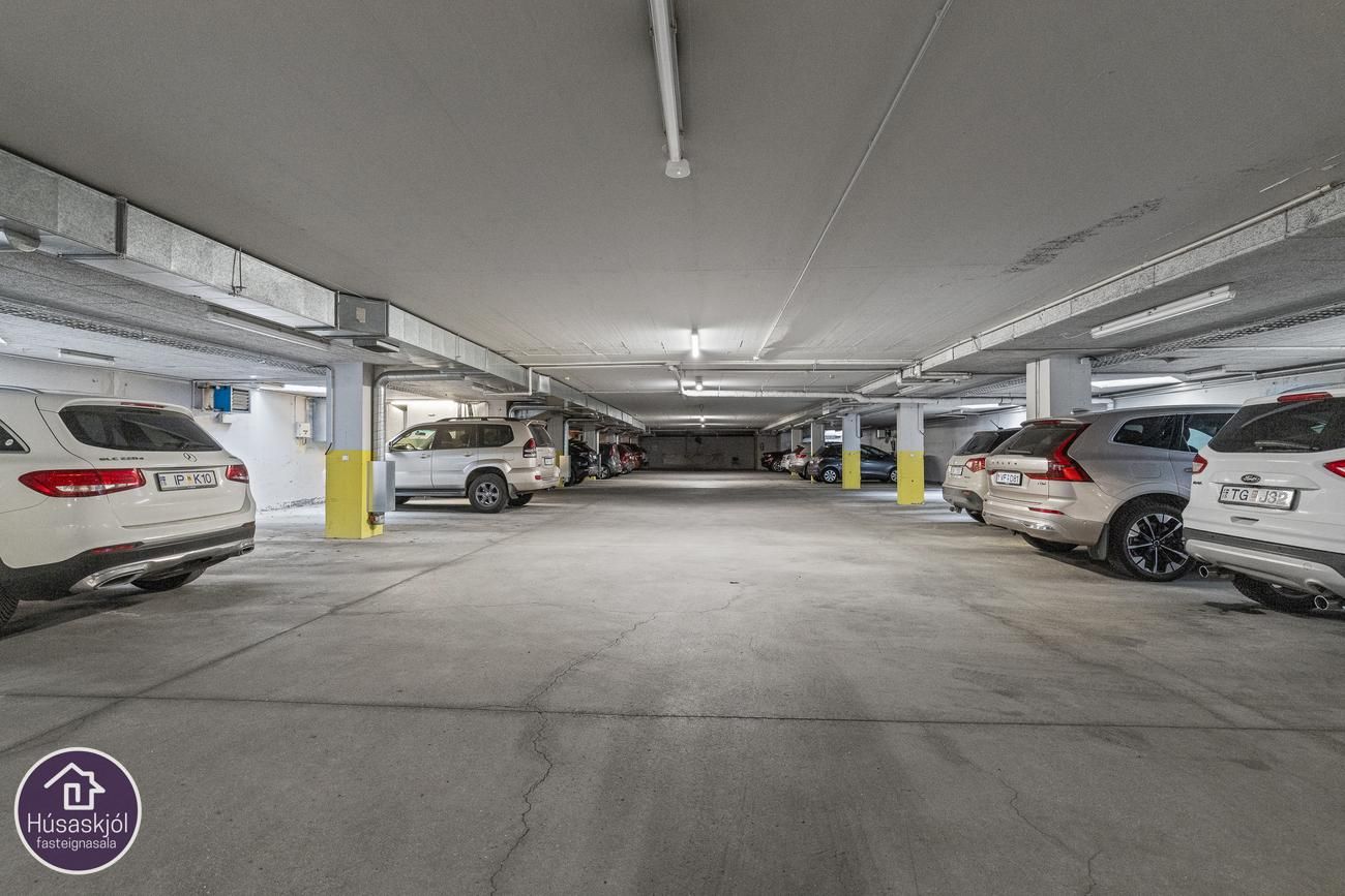 Árskógar 6, 109 Reykjavík