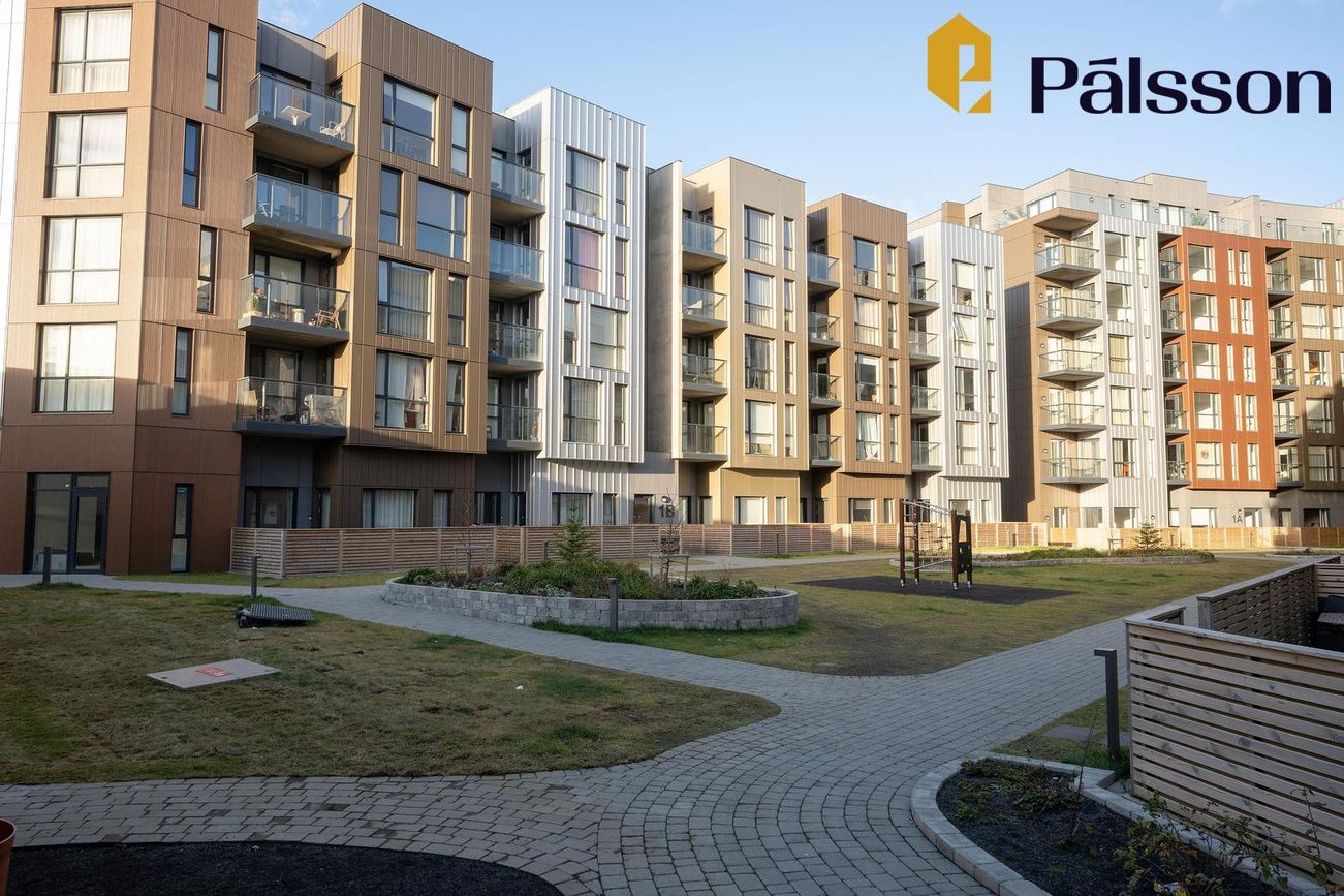 Grensásvegur 1B, 108 Reykjavík