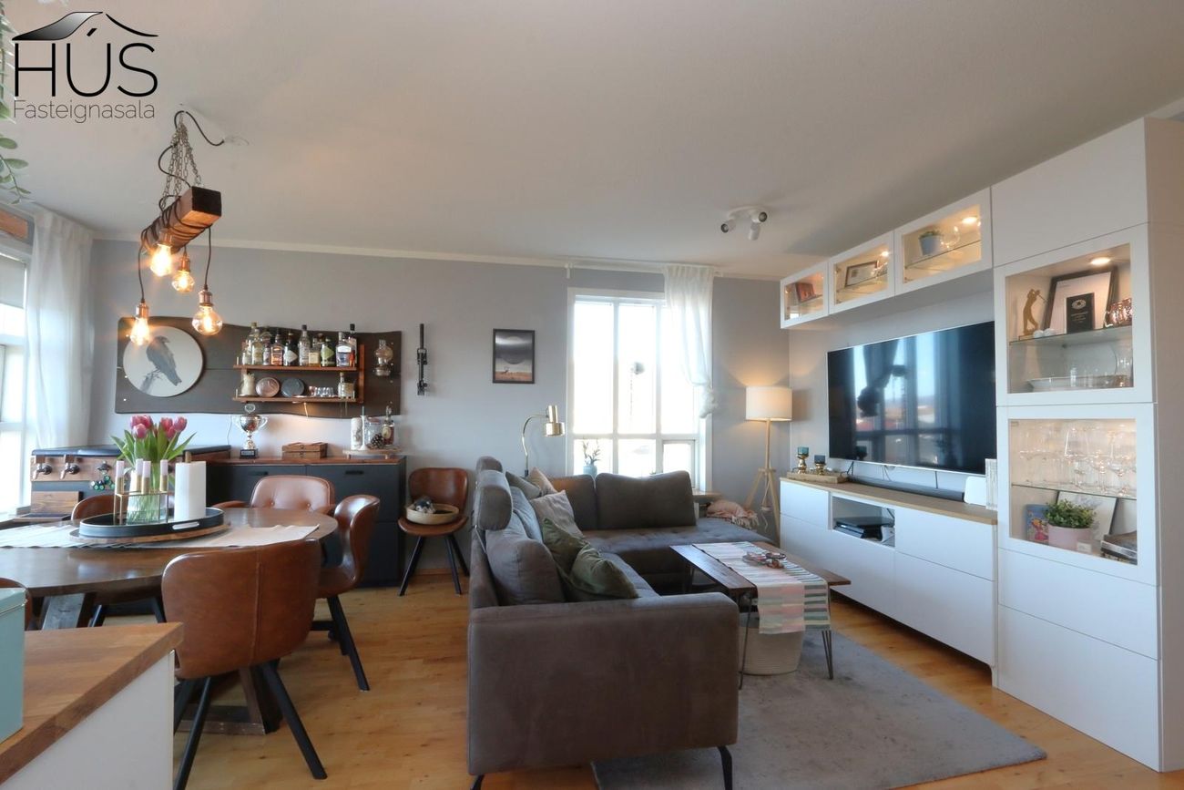 Fossvegur 4 - 0305, 800 Sveitarfélagið Árborg