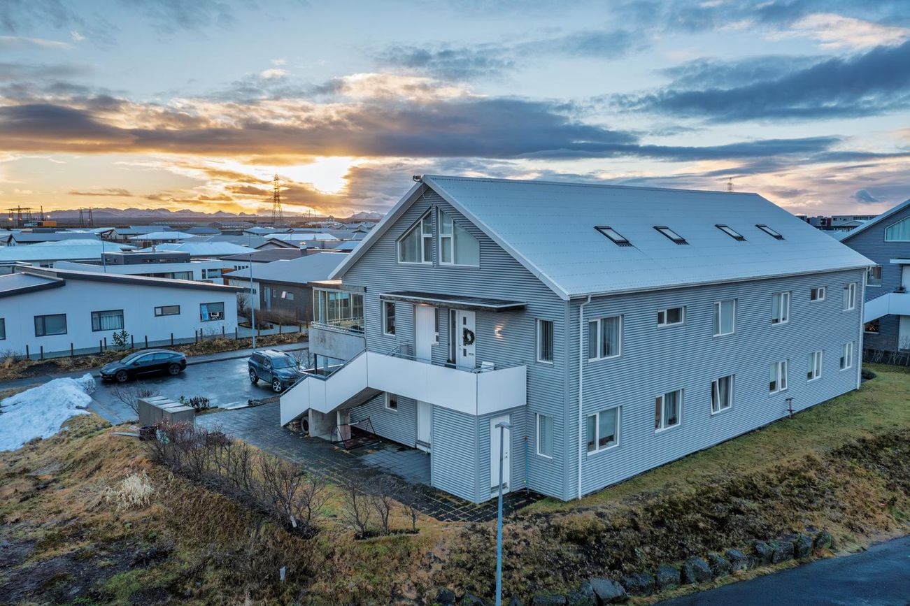 Glitvellir 3, 221 Hafnarfjörður