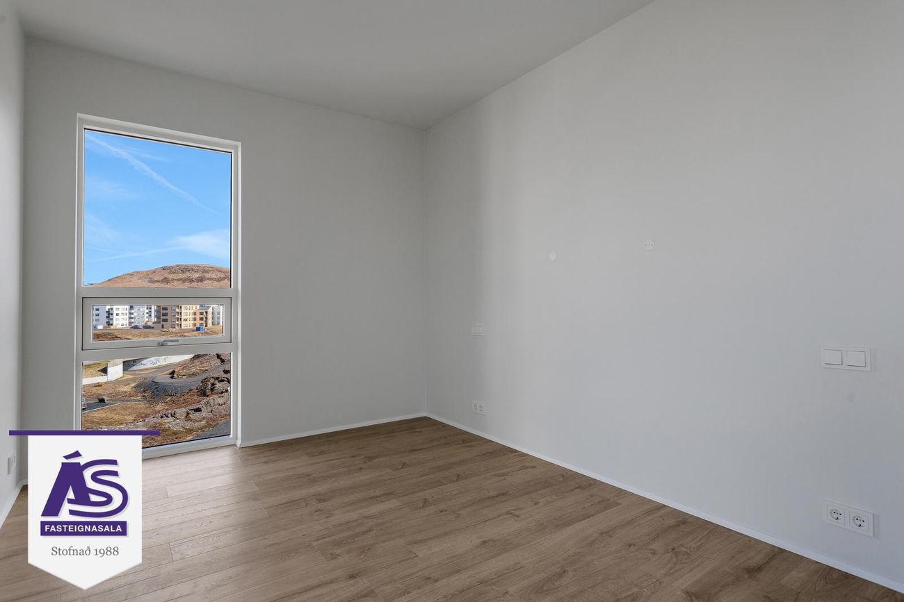 Áshamar 56, 221 Hafnarfjörður