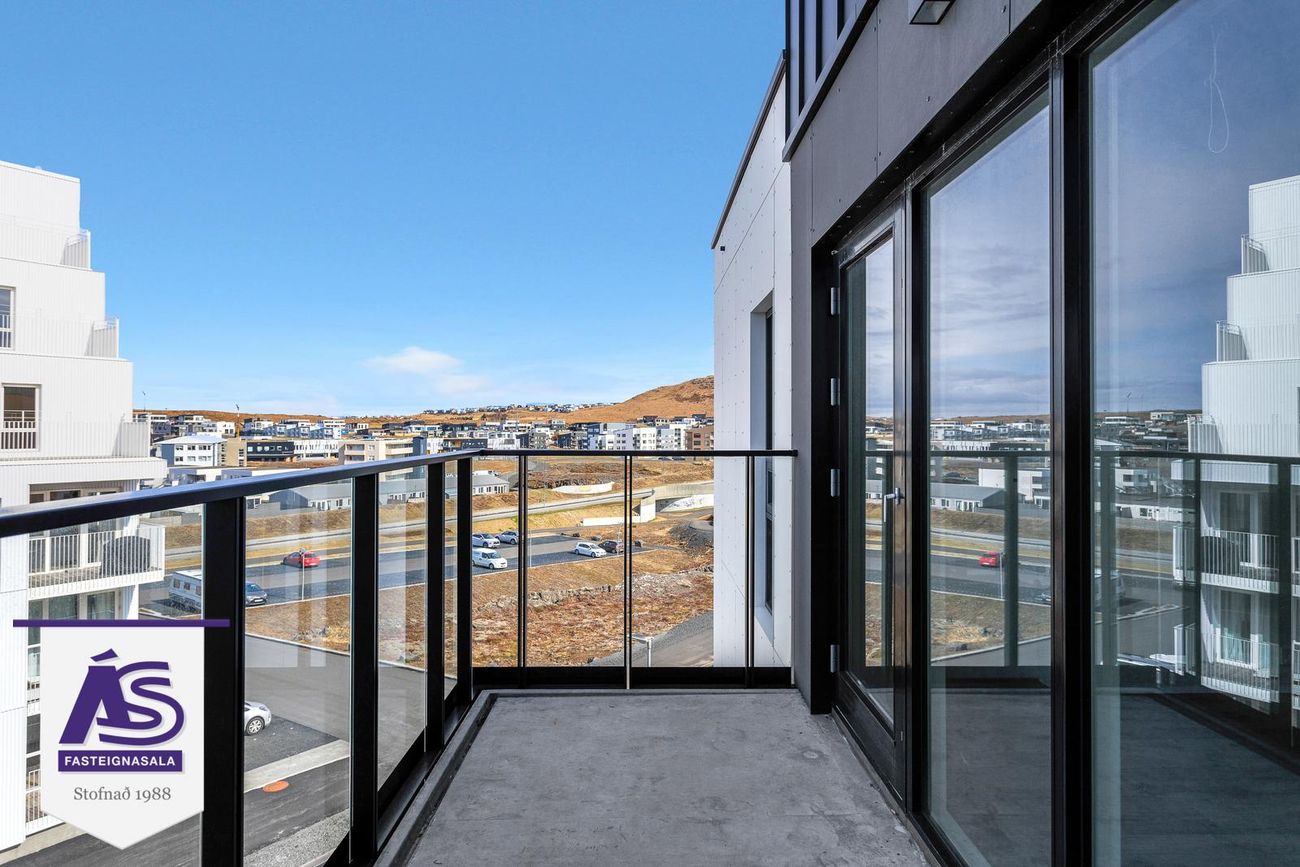 Áshamar 56, 221 Hafnarfjörður