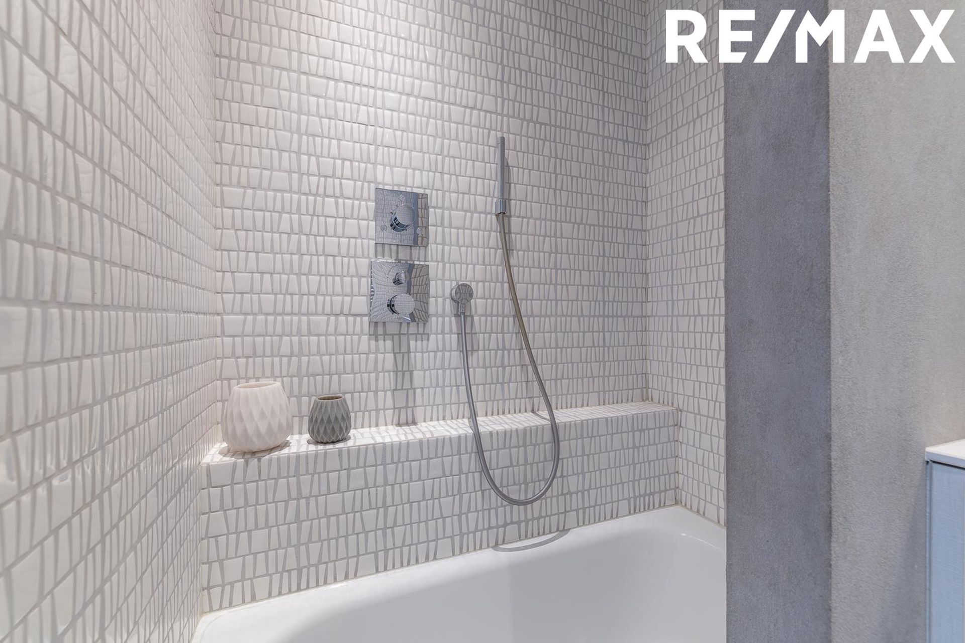 Friggjarbrunnur 1, 113 Reykjavík