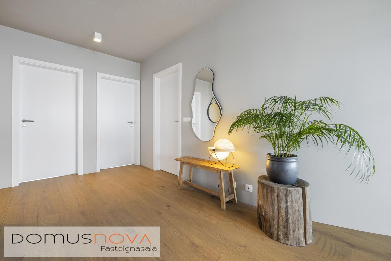 Kristnibraut 87, 113 Reykjavík