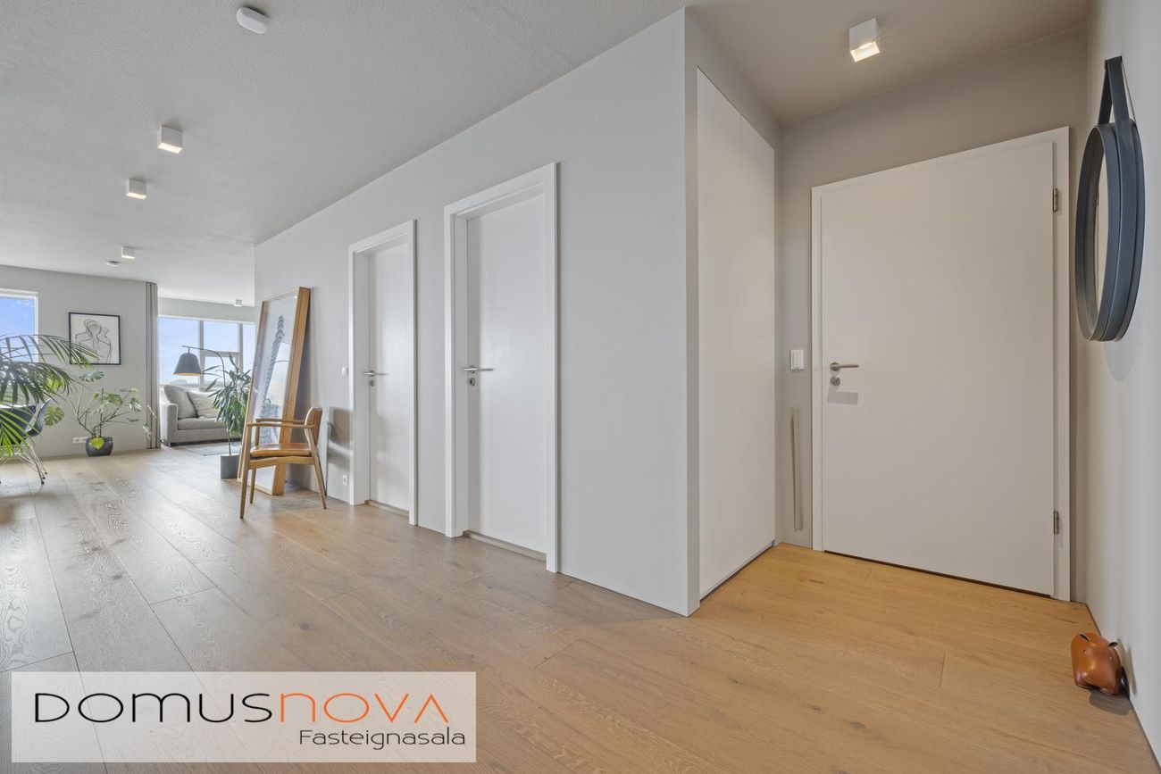 Kristnibraut 87, 113 Reykjavík