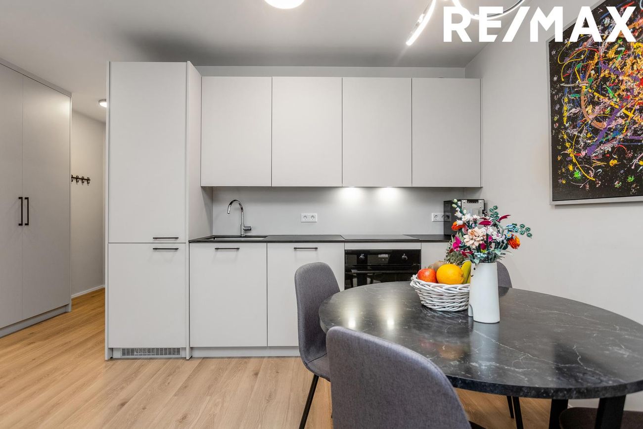 Hallgerðargata 1A, 105 Reykjavík