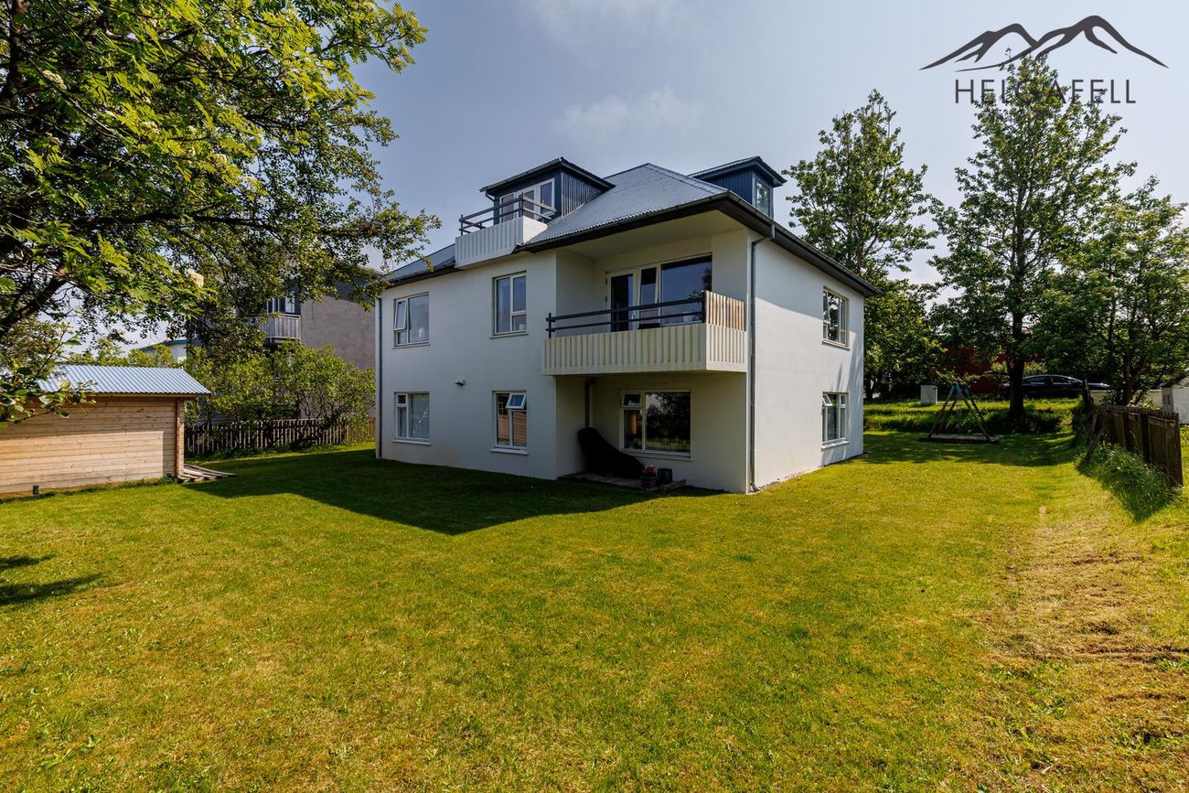 Móabarð 8, 220 Hafnarfjörður