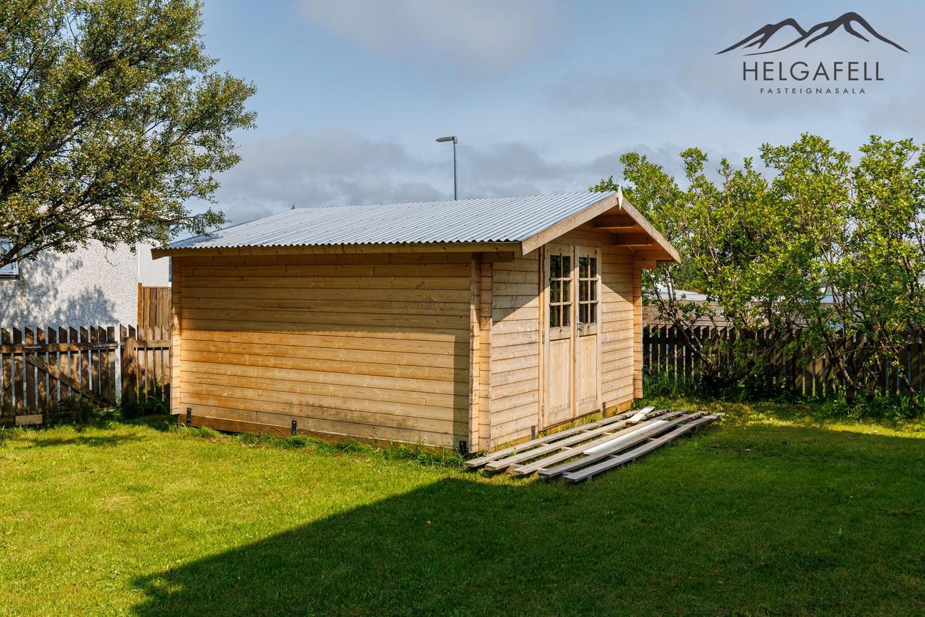 Móabarð 8, 220 Hafnarfjörður