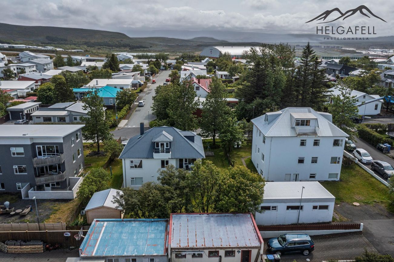 Móabarð 8, 220 Hafnarfjörður