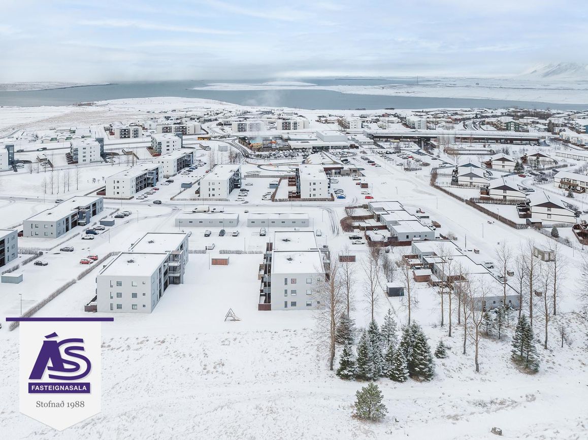 Klapparhlíð 32, 270 Mosfellsbær