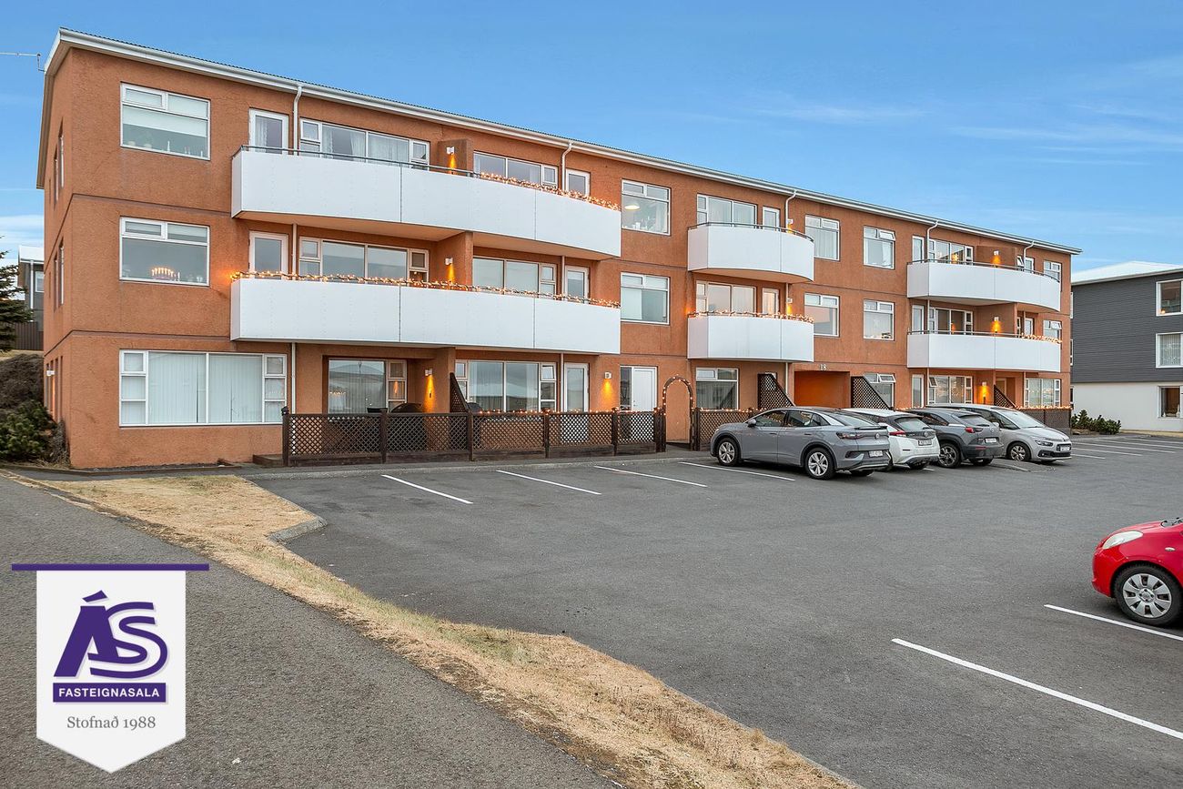 Þrastarás 18, 221 Hafnarfjörður