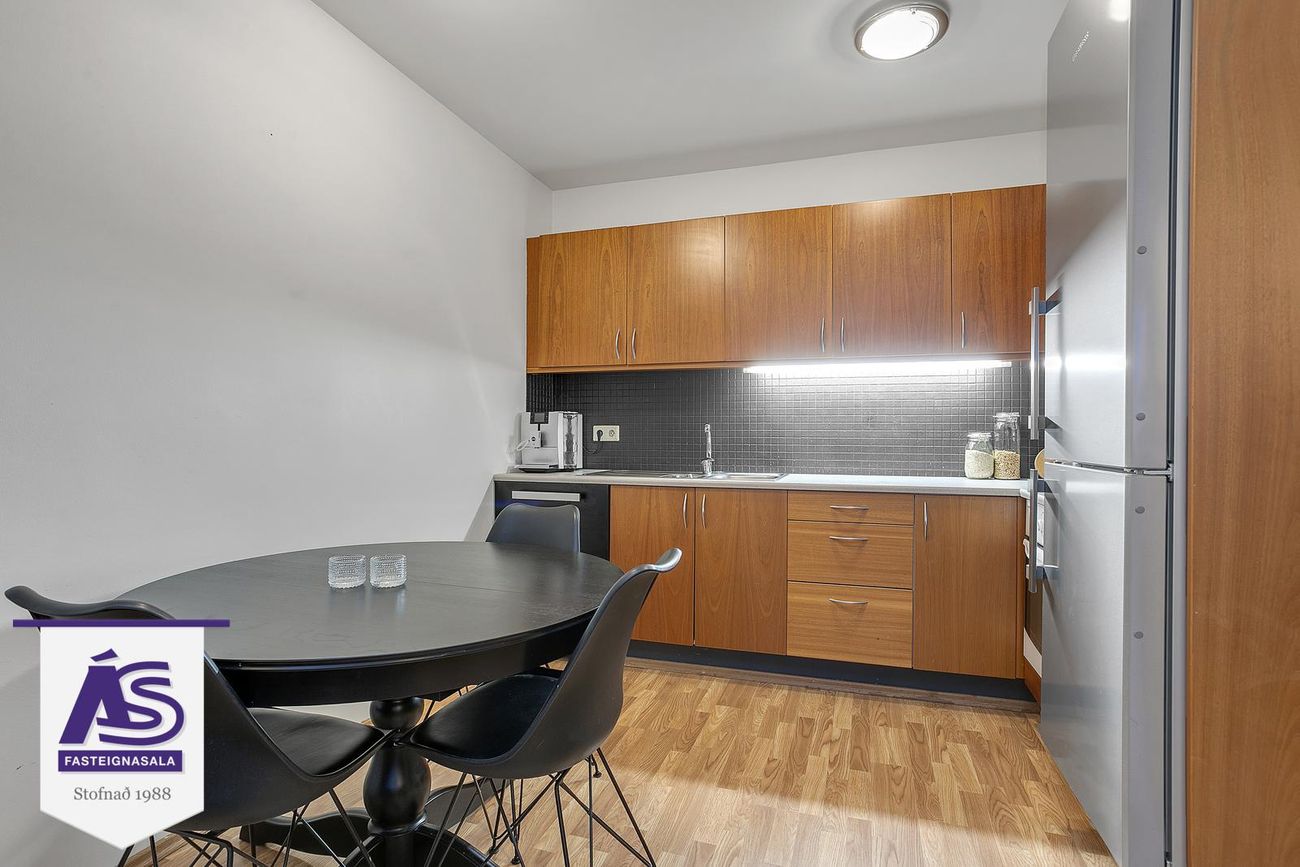 Þrastarás 18, 221 Hafnarfjörður