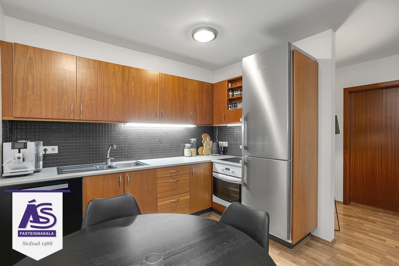 Þrastarás 18, 221 Hafnarfjörður