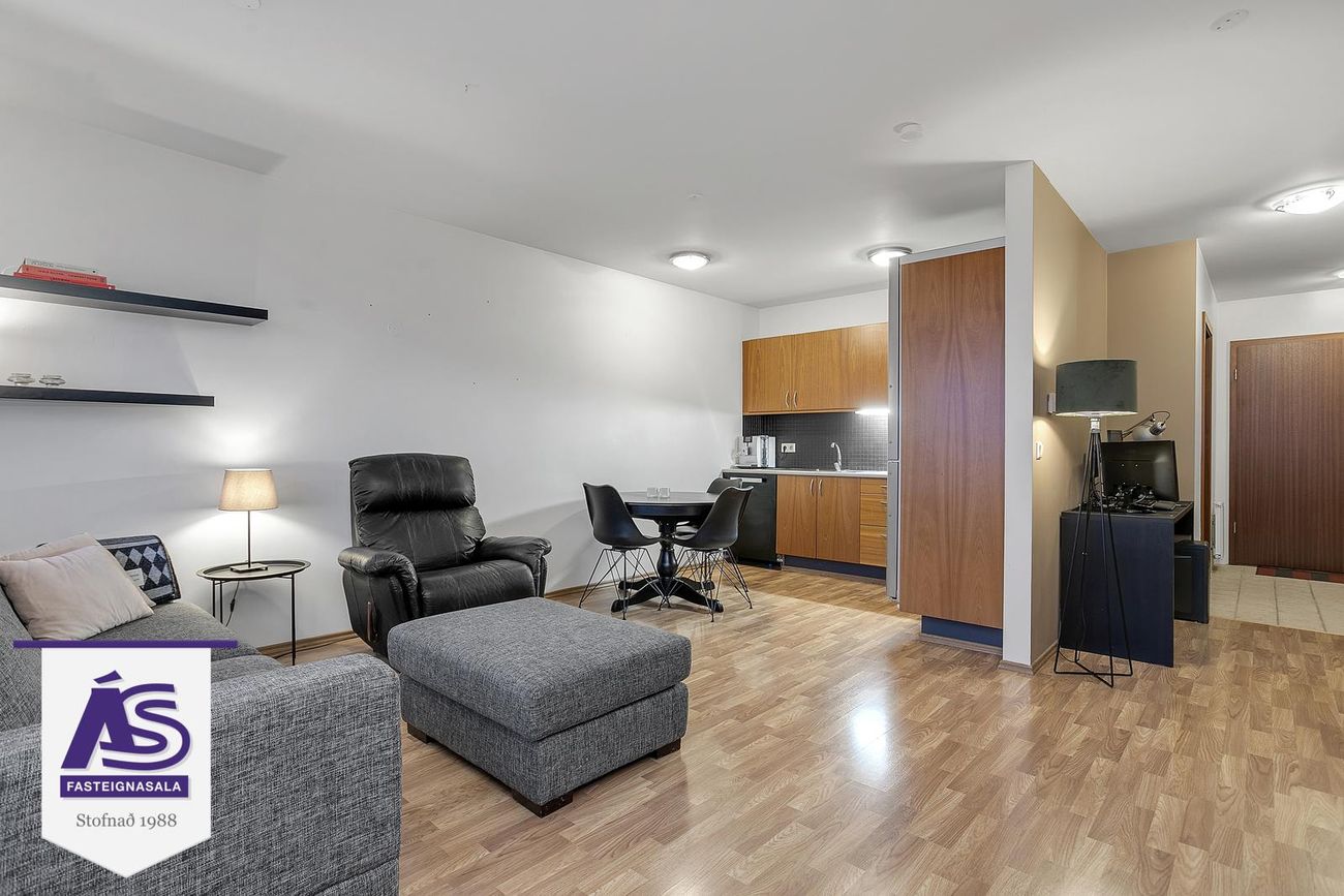 Þrastarás 18, 221 Hafnarfjörður