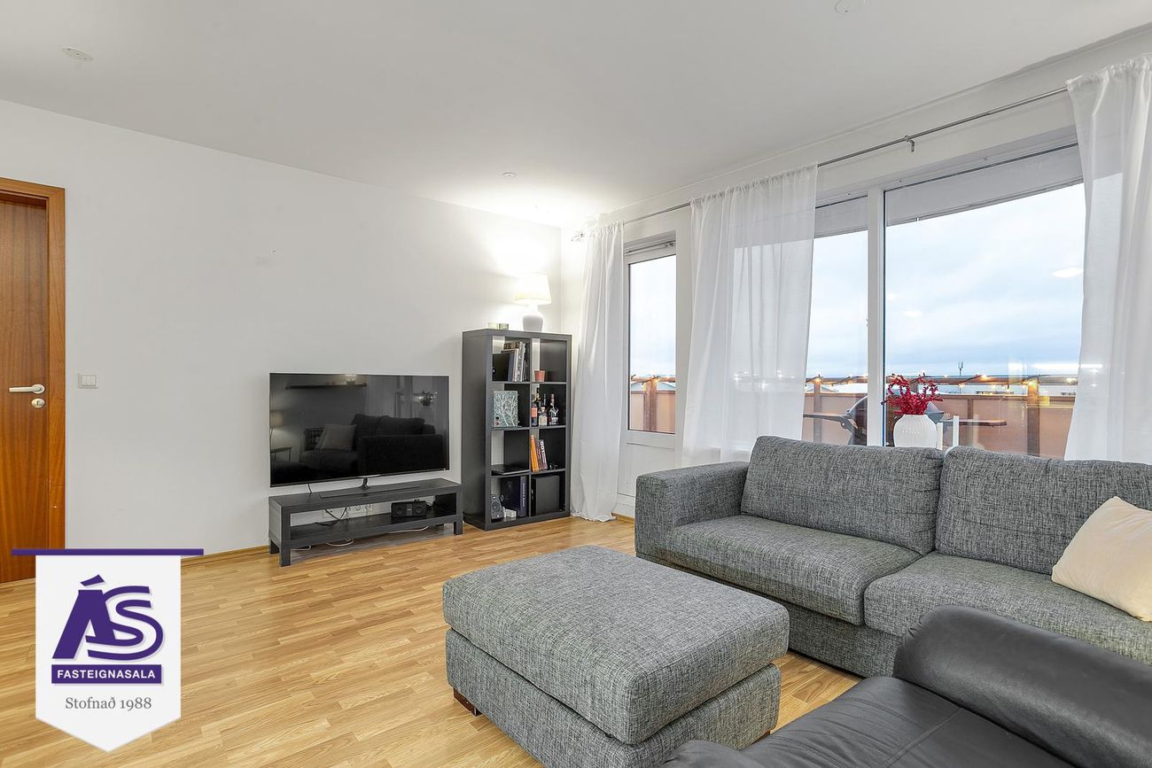 Þrastarás 18, 221 Hafnarfjörður