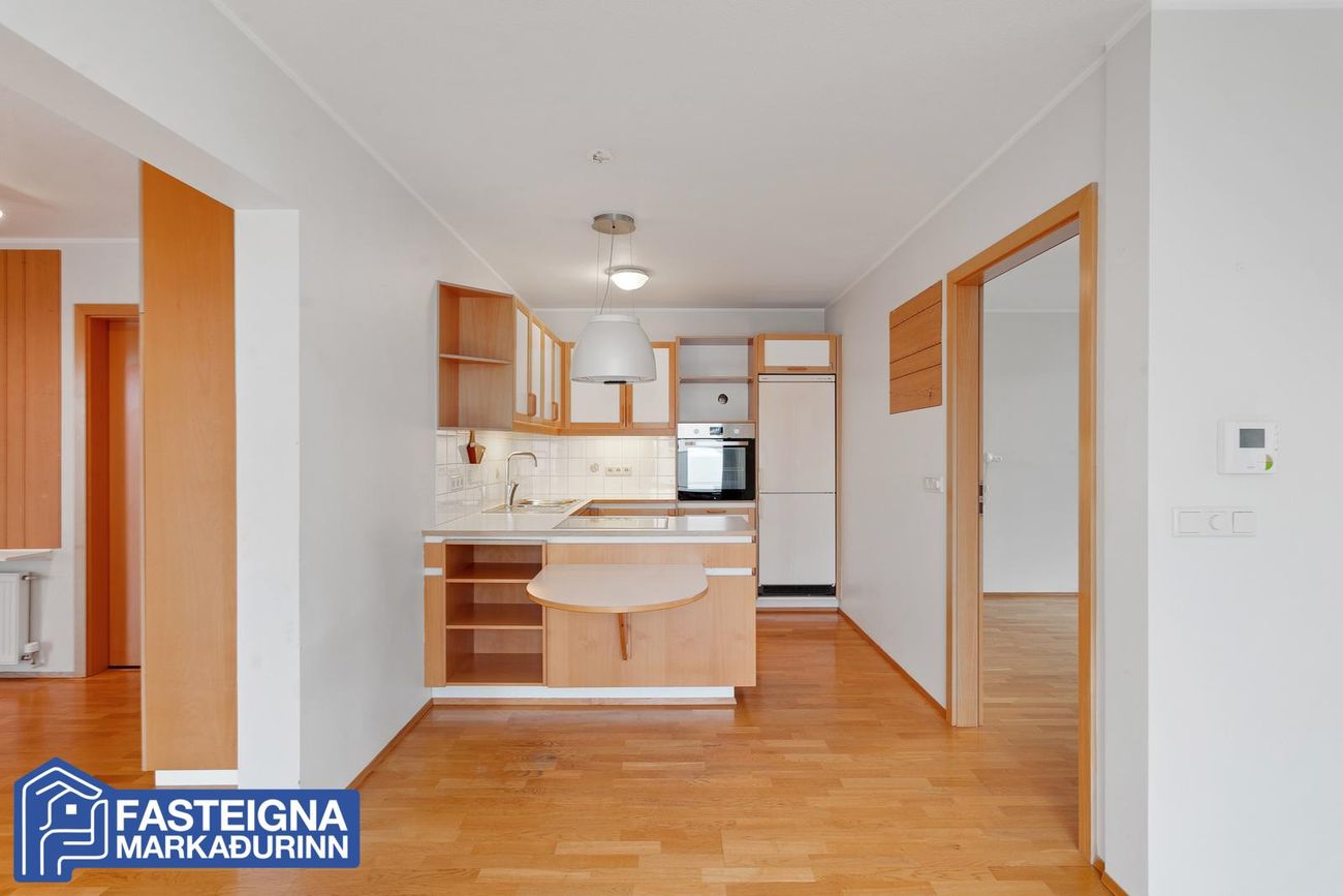 Árskógar 6 - 0402, 109 Reykjavík