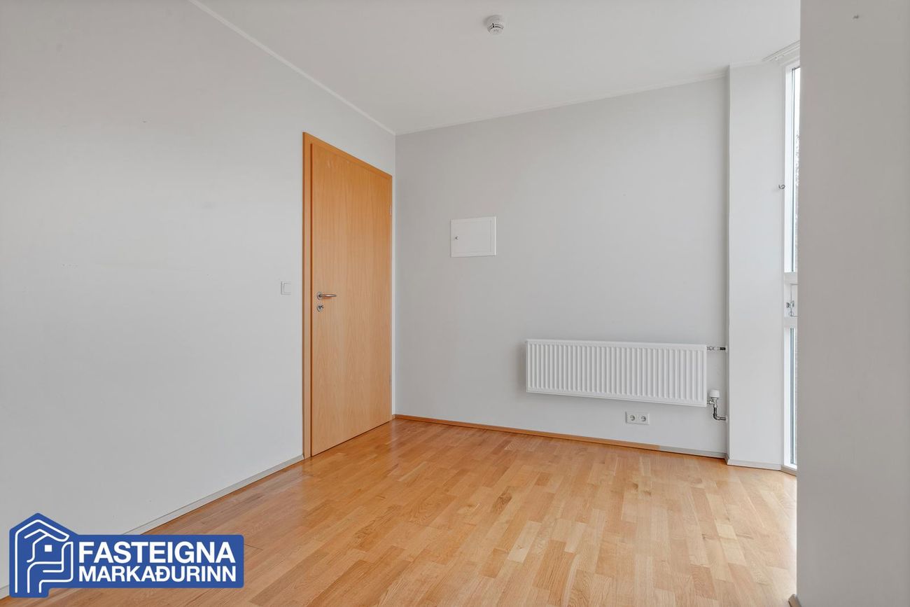 Árskógar 6 - 0402, 109 Reykjavík