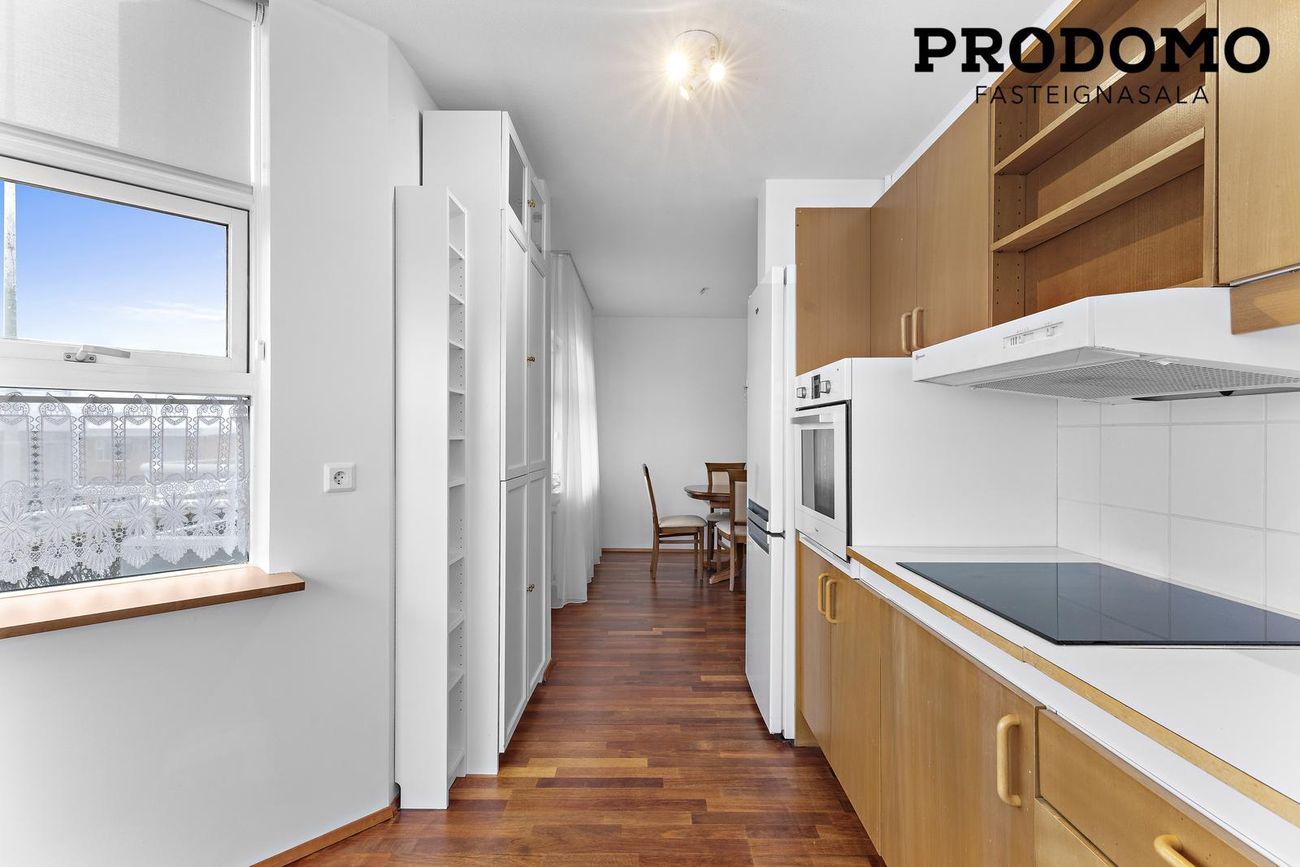 Kirkjuvegur 1, 230 Reykjanesbær