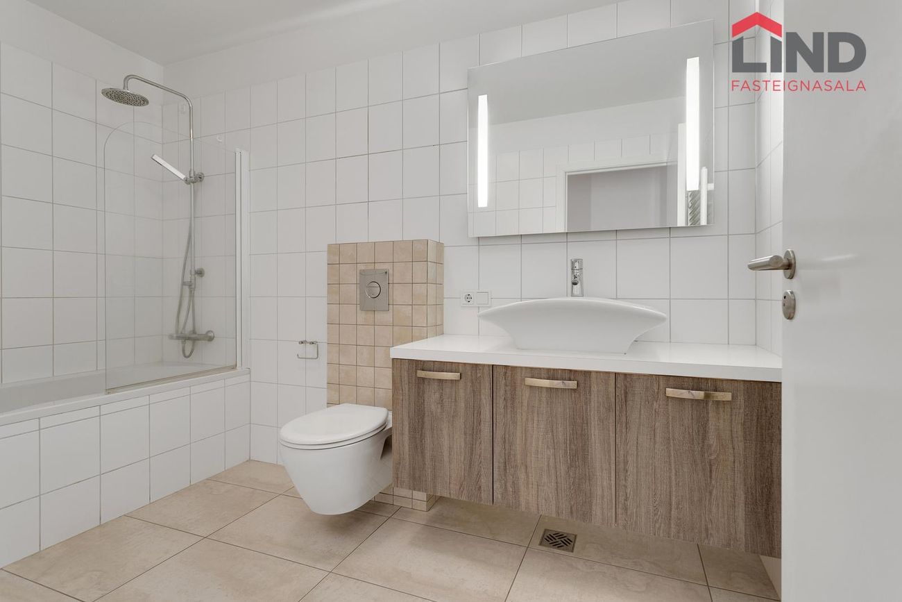 Bjarkardalur 33, 260 Reykjanesbær