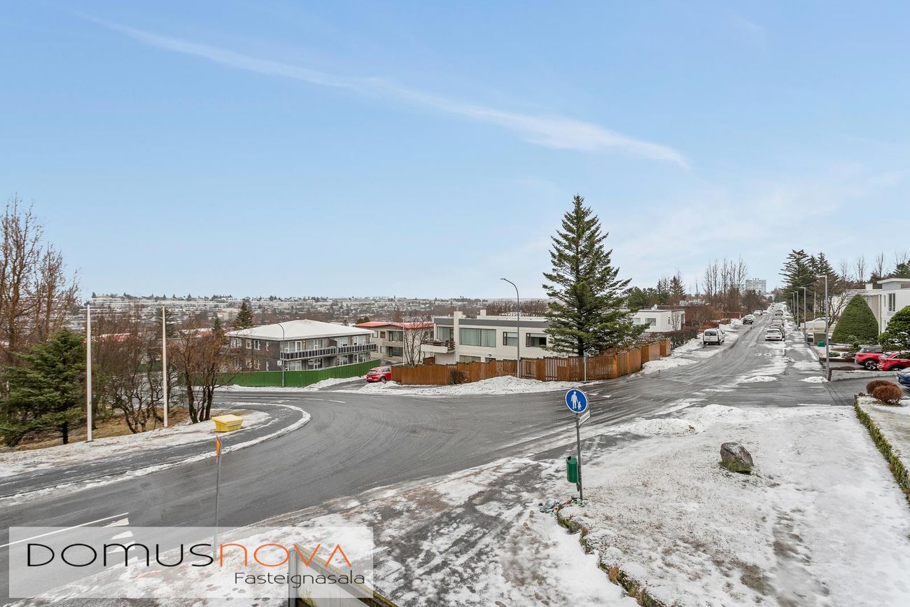 Hjallabrekka 2, 200 Kópavogur