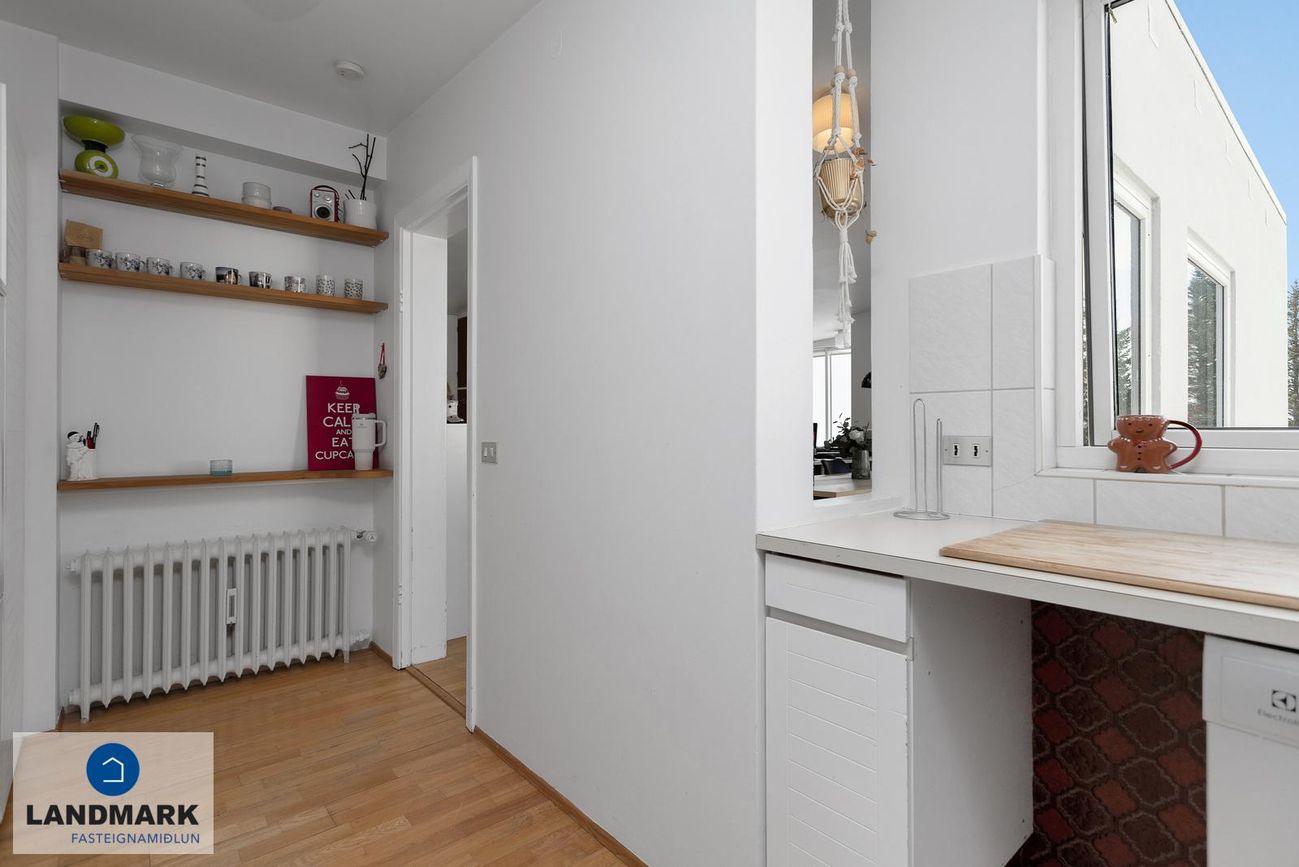 Skaftahlíð 12 - 0301, 105 Reykjavík