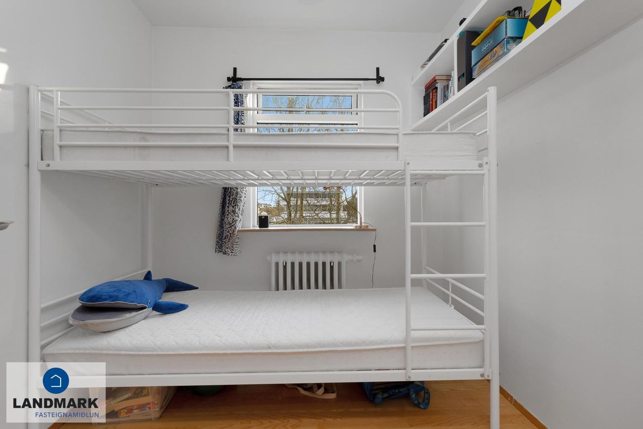 Skaftahlíð 12 - 0301, 105 Reykjavík