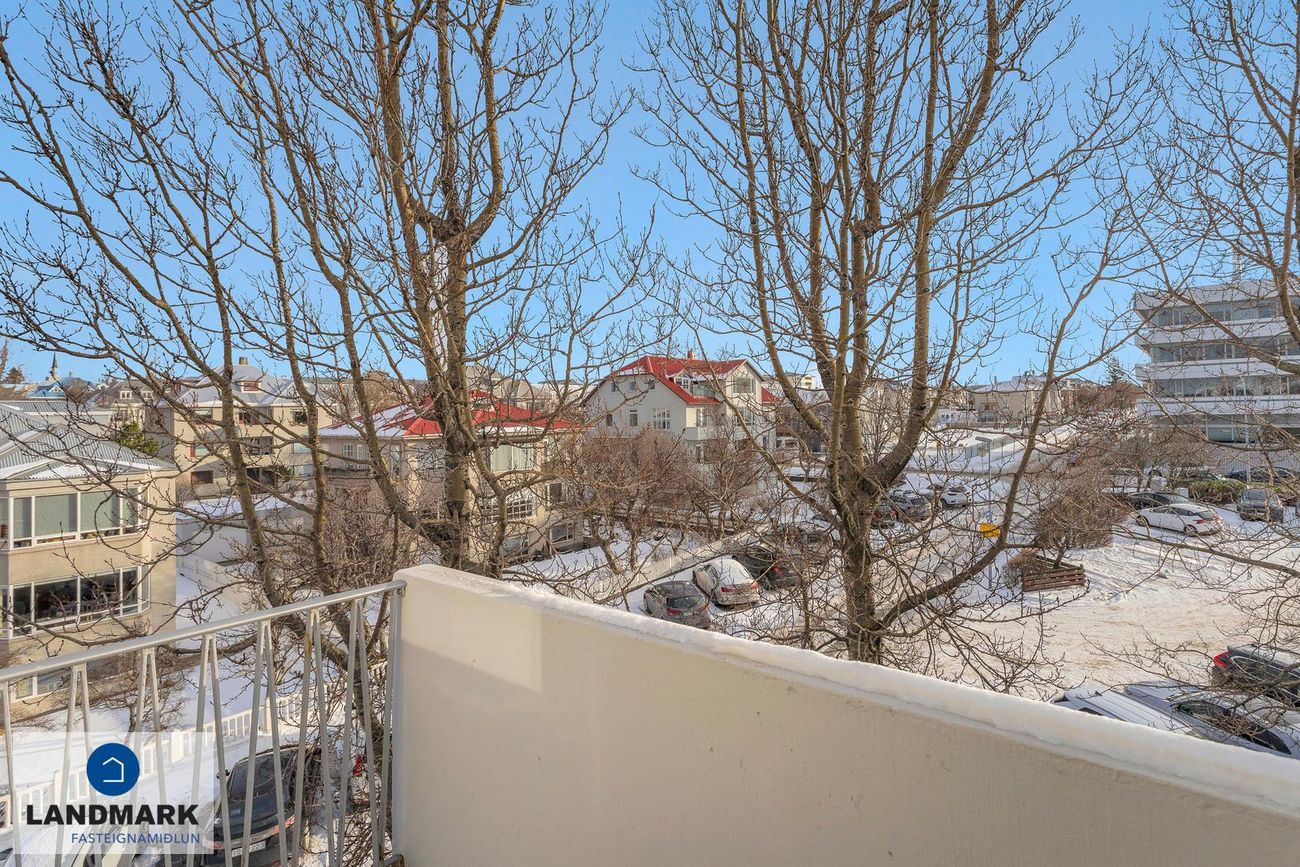 Skaftahlíð 12 - 0301, 105 Reykjavík