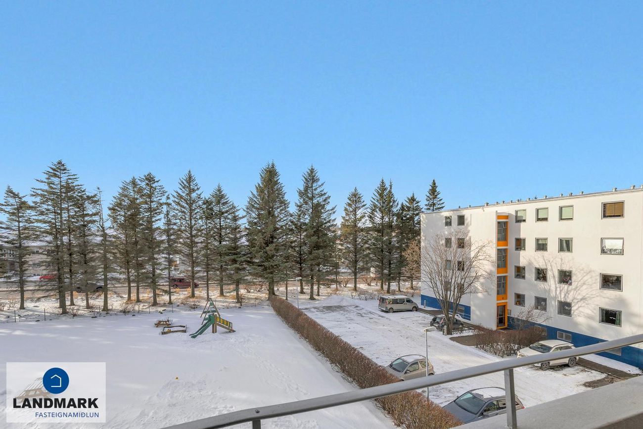 Skaftahlíð 12 - 0301, 105 Reykjavík