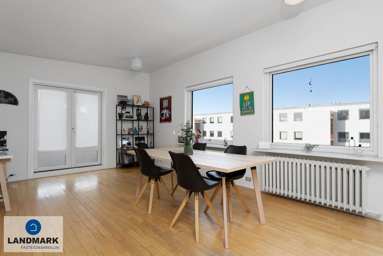 Skaftahlíð 12 - 0301, 105 Reykjavík