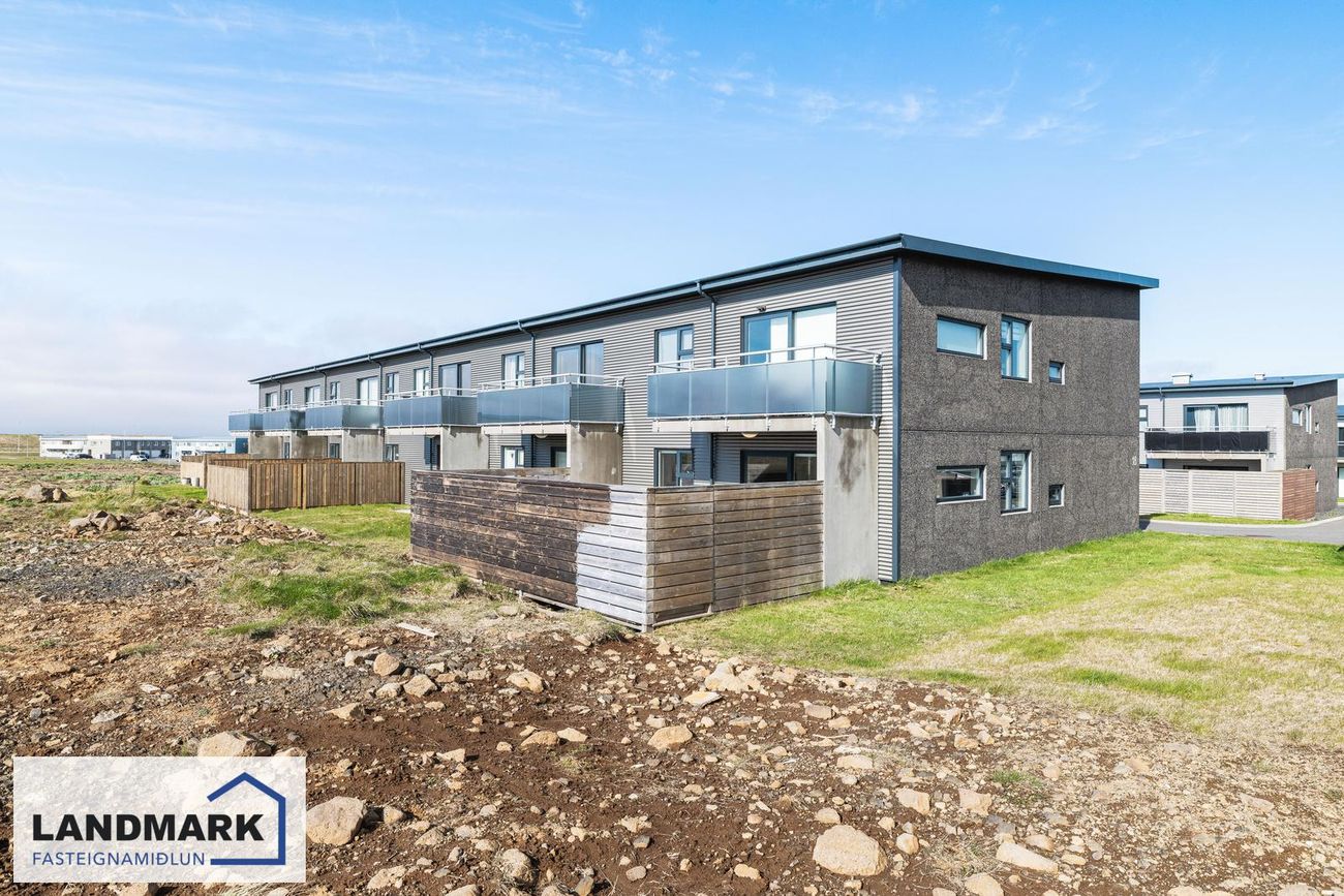 Dalsbraut 18, 260 Reykjanesbær