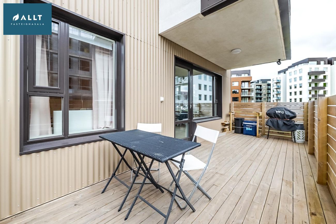 Hringhamar 35, 221 Hafnarfjörður