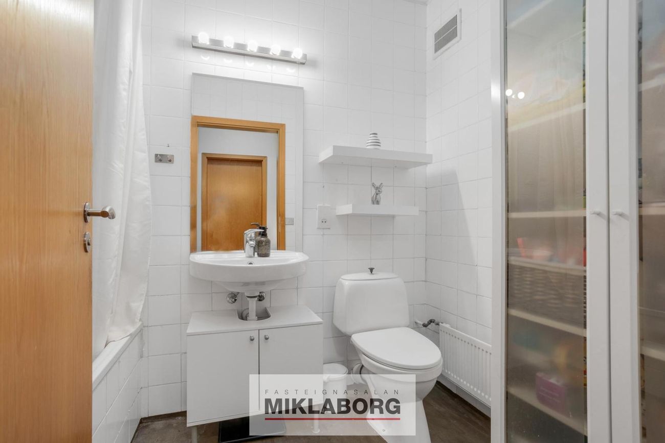 Þverbrekka 4 - 0204, 200 Kópavogur