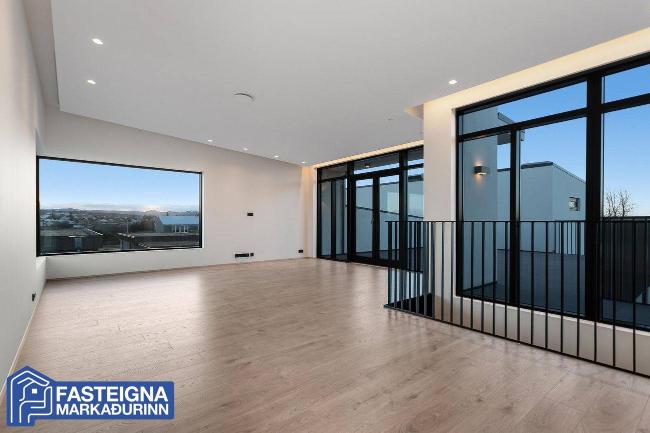 Hjallabraut 45B - 0103, 220 Hafnarfjörður