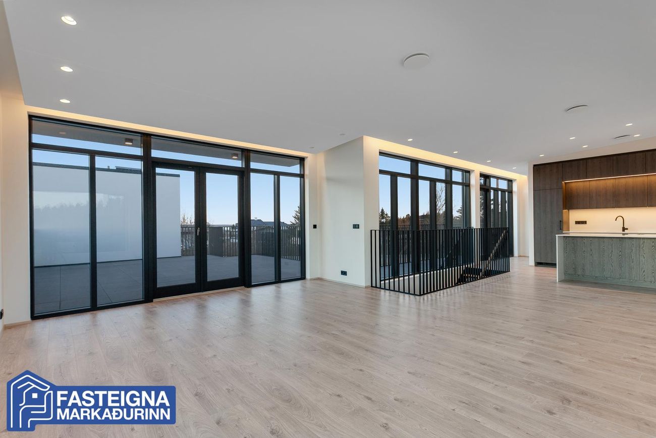 Hjallabraut 45B - 0103, 220 Hafnarfjörður