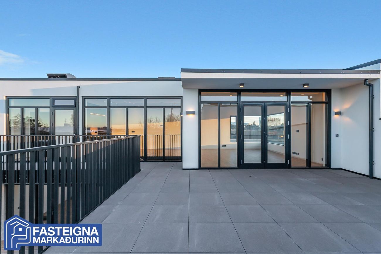 Hjallabraut 45B - 0103, 220 Hafnarfjörður