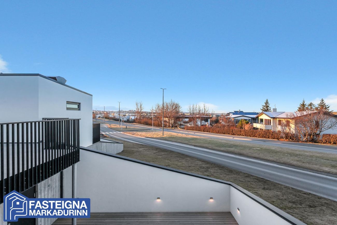 Hjallabraut 45B - 0103, 220 Hafnarfjörður