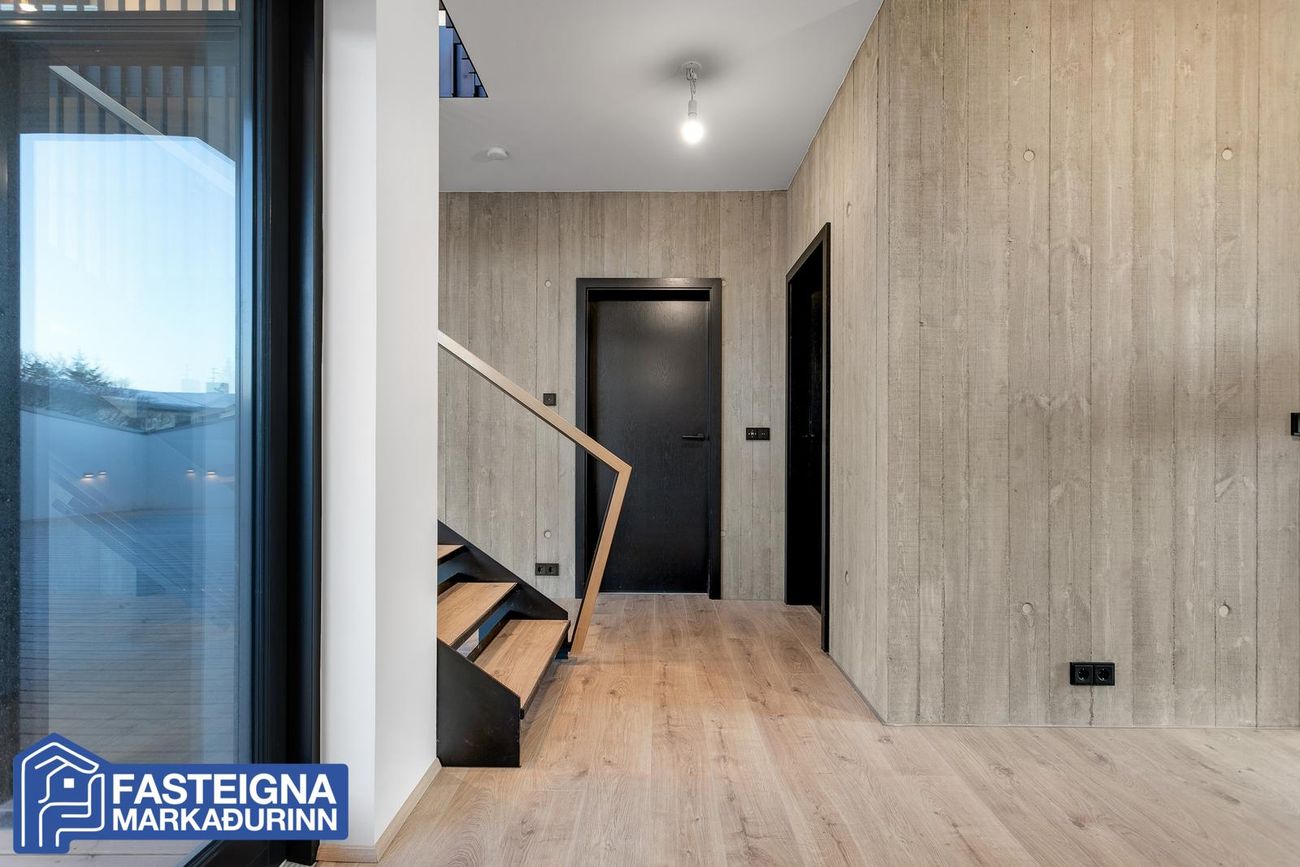 Hjallabraut 45B - 0103, 220 Hafnarfjörður