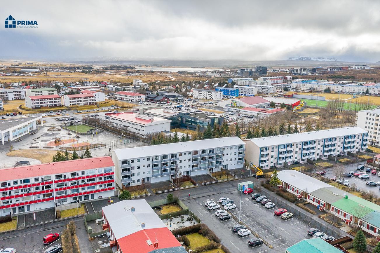 Vesturberg 122, 111 Reykjavík