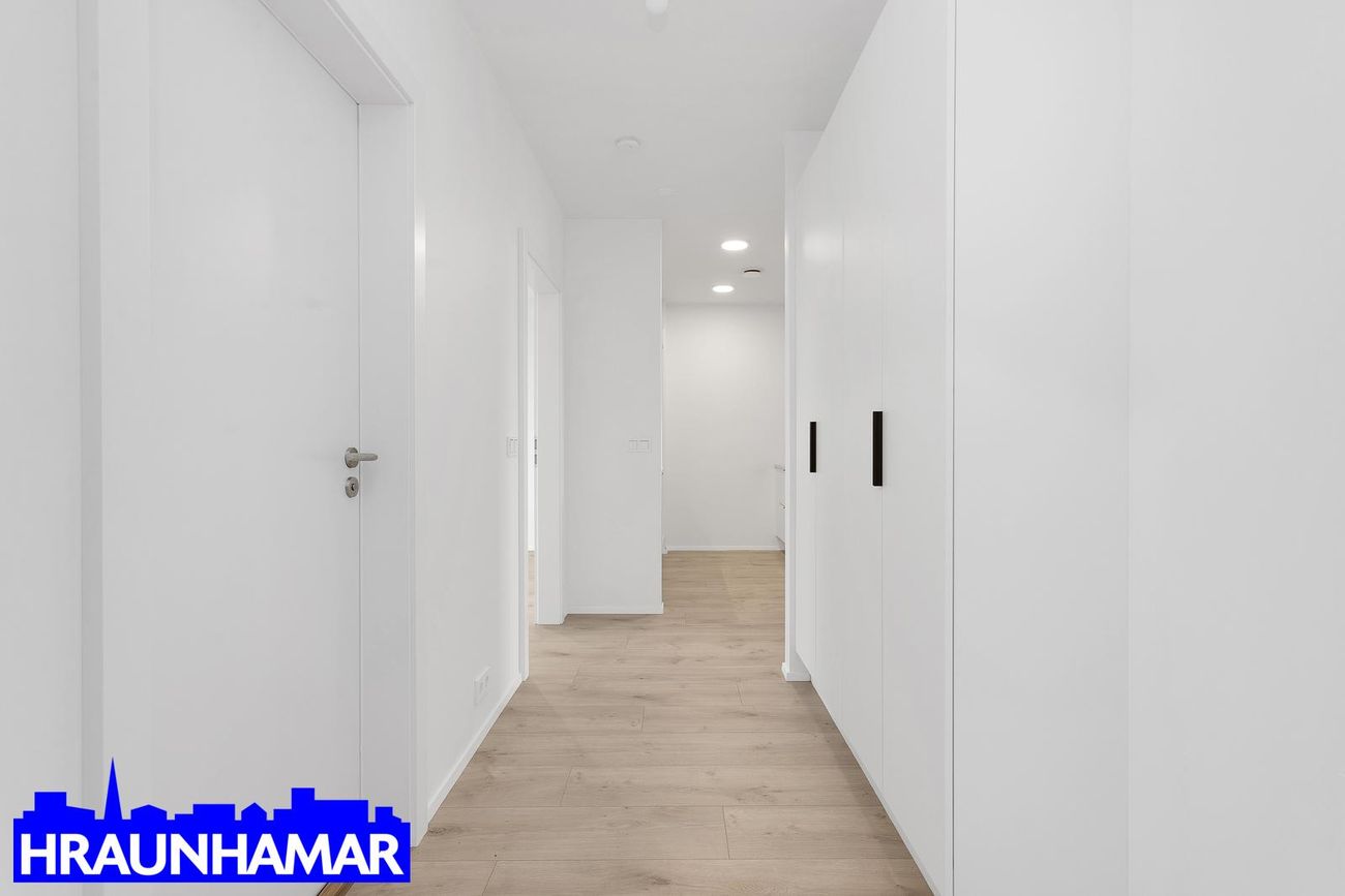 Áshamar 18 - 0404, 221 Hafnarfjörður