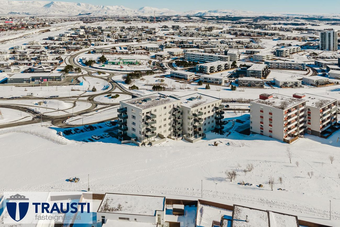 Ásakór 1, 203 Kópavogur
