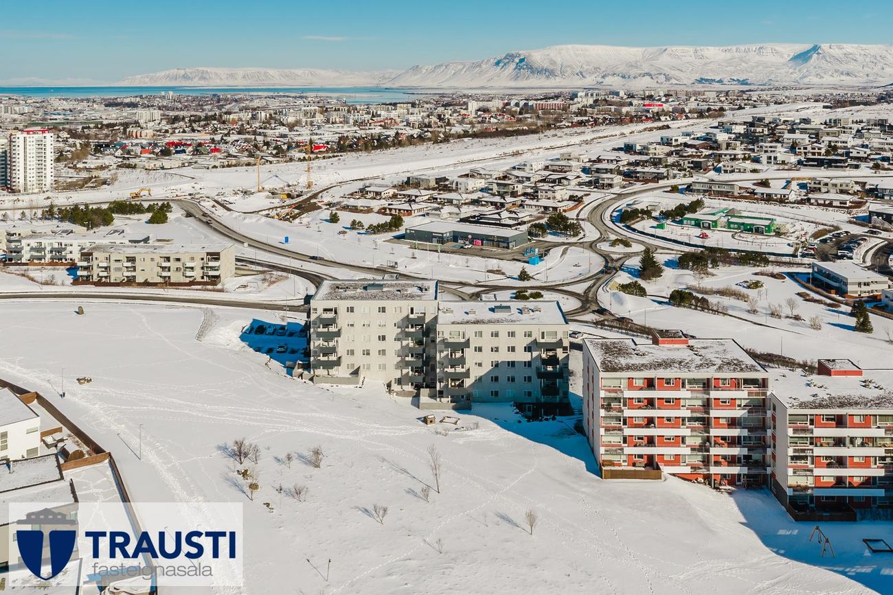 Ásakór 1, 203 Kópavogur
