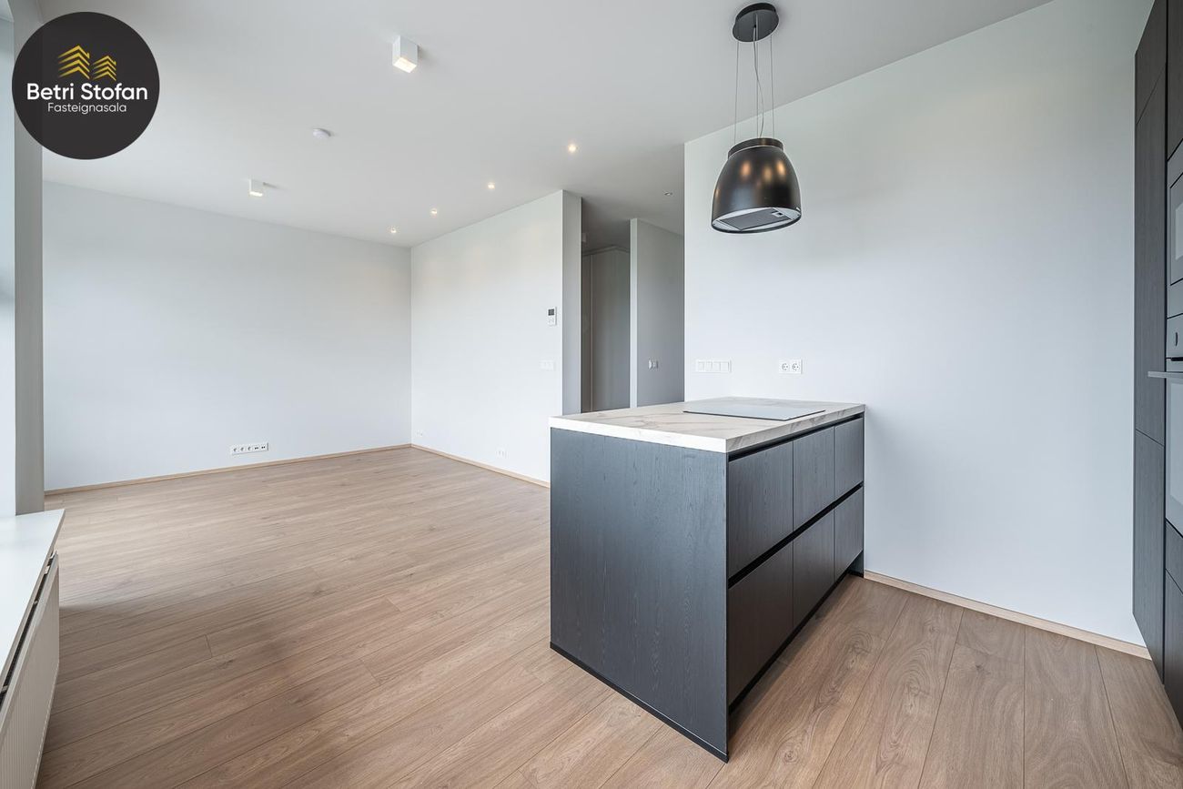 Hlíðarfótur 19, 102 Reykjavík