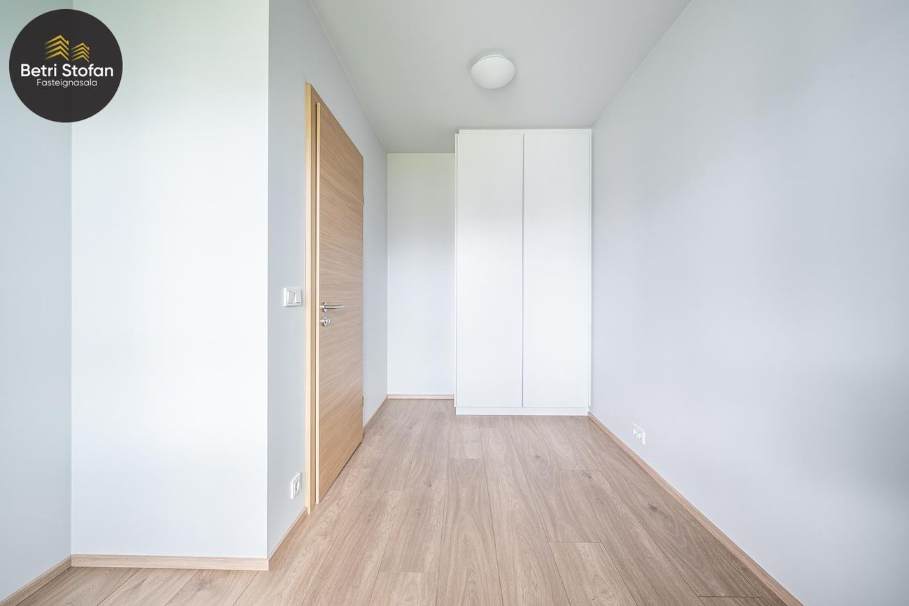 Hlíðarfótur 19, 102 Reykjavík