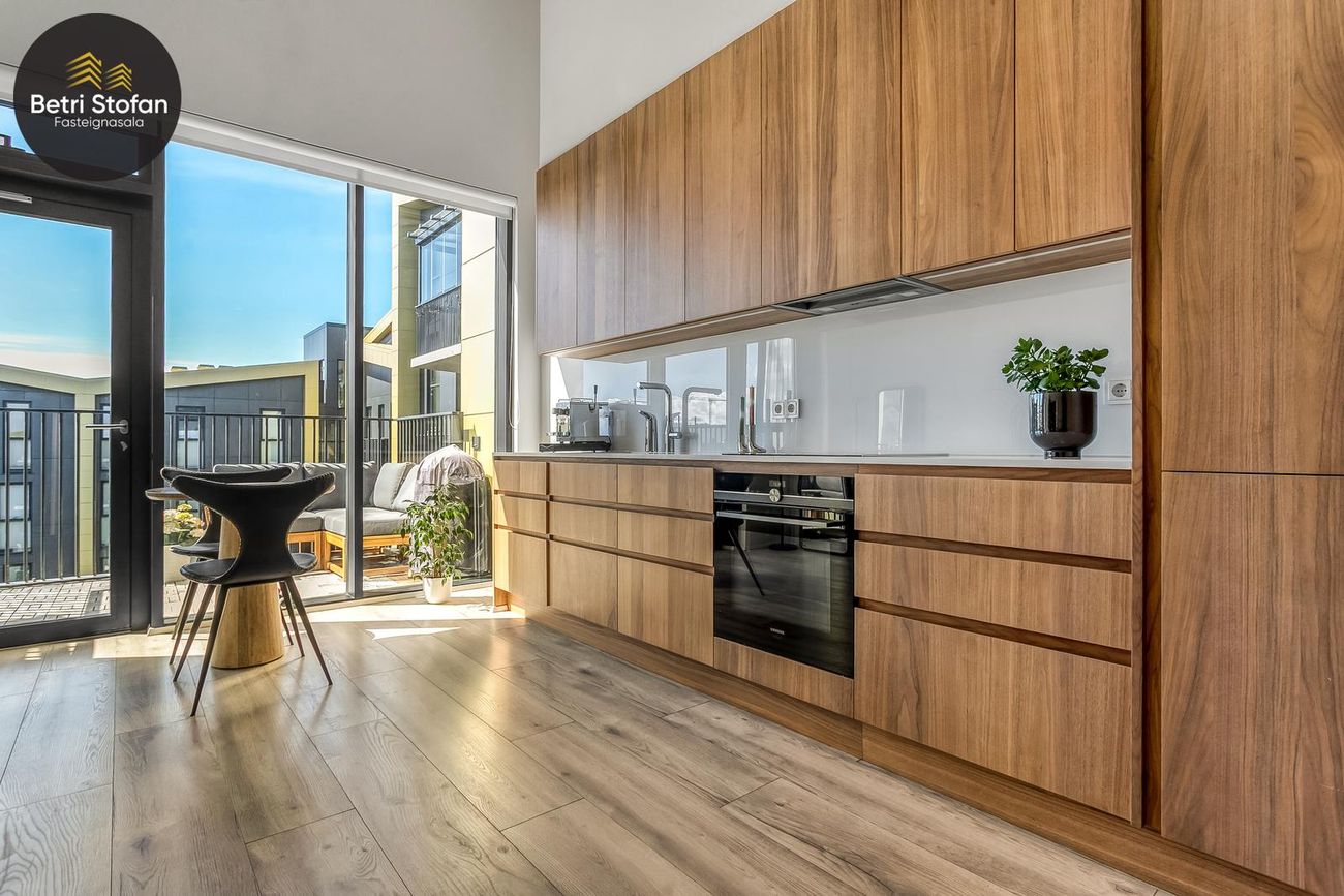 Hallgerðargata 9, 105 Reykjavík
