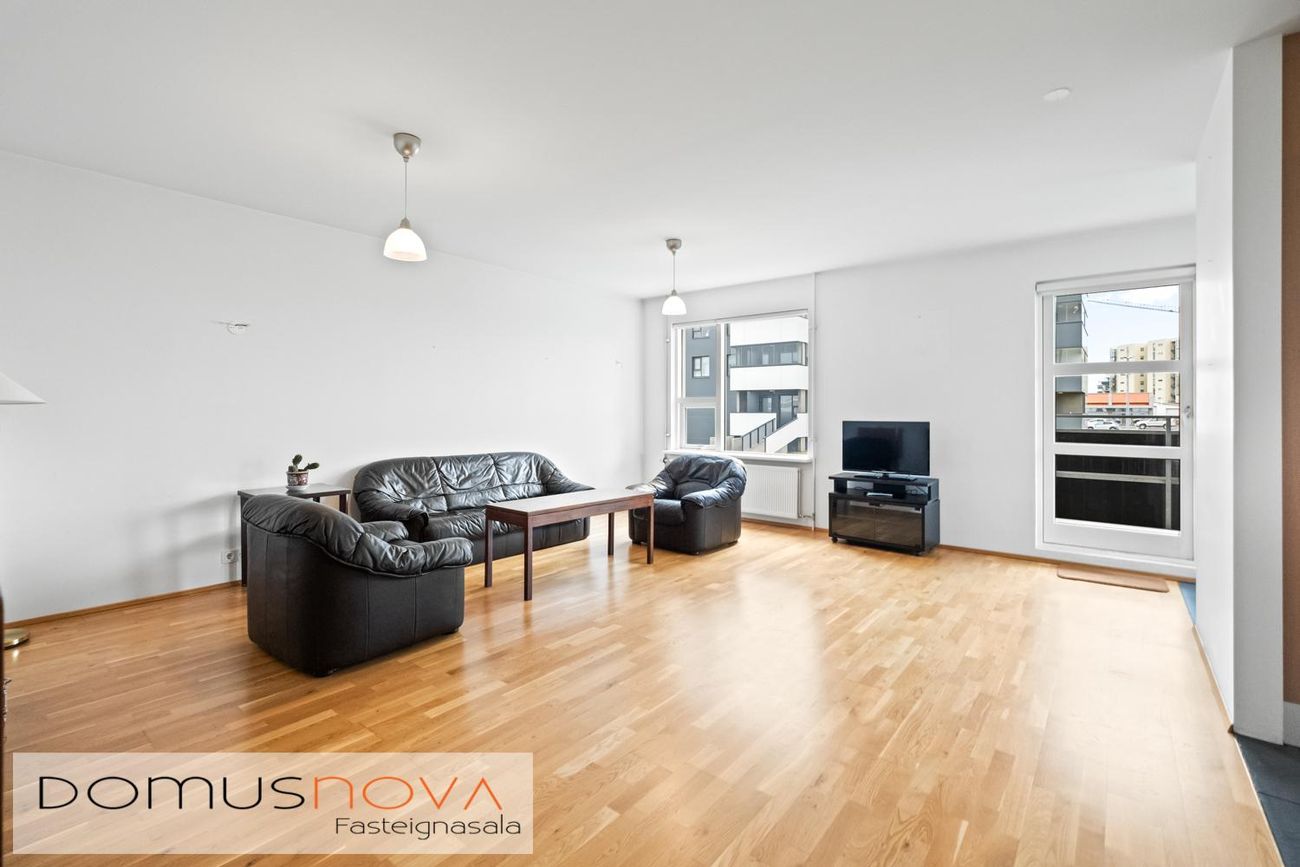 Stillholt 19 - 0101, 300 Akranes